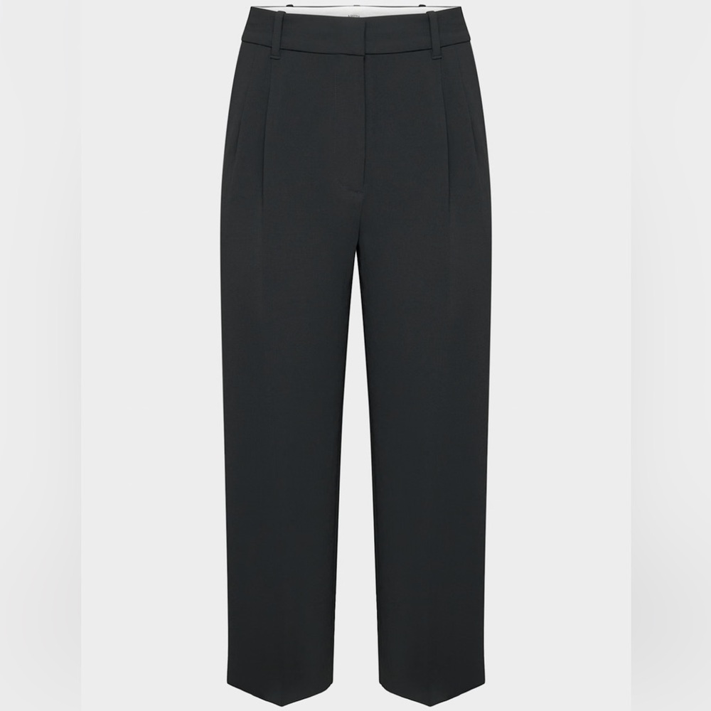 Aritzia Effortless Crop - Crepette
